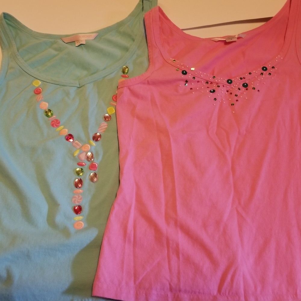 victoria secret tank top list of 2 size S